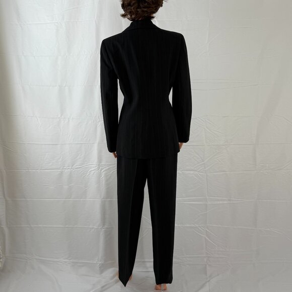 Ann Taylor Black Pinstripe 2-Piece Pant Suit - Classic/Chic/Timeless - Picture 2 of 5